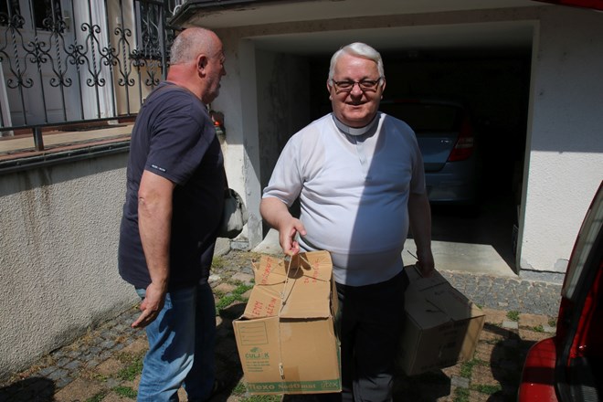 Hrvatsko kulturno društvo Napredak doniralo knjige za Katolički školski centar u Žepču