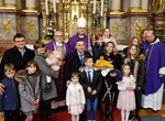 Biskup Radoš krstio Stipu Mariju - 10. dijete Ivice i Marice Dukić