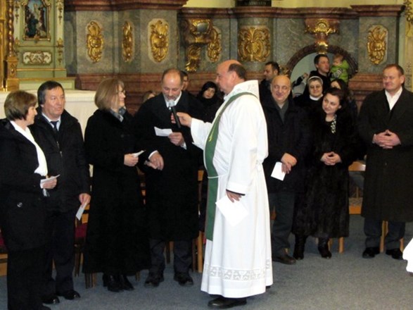 Biskup Mrzljak u Čakovcu na proslavi Svjetskog dana braka i krštenju 9. djeteta