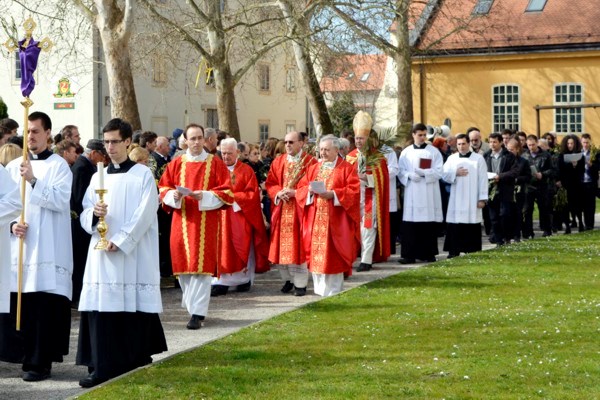 Misno slavlje na Cvjetnu nedjelju u varaždinskoj katedrali