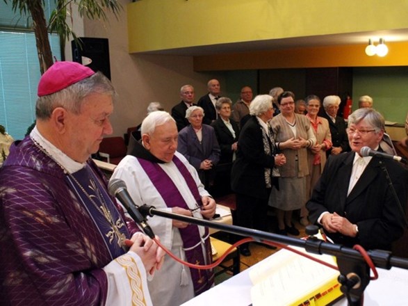 Biskup Mrzljak pohodio korisnike Doma za starije u Varaždinu