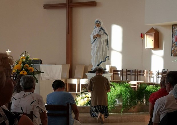 Župa u Starigradu kraj Koprivnice slavi svoju nebesku zaštitnicu sv. Majku Tereziju