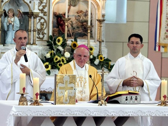 Apostolski nuncij na blagdan Male Gospe predvodio slavlje u Molvama